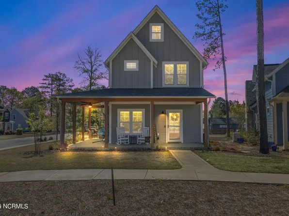 305 Blantons Street, Southern Pines, NC 28387