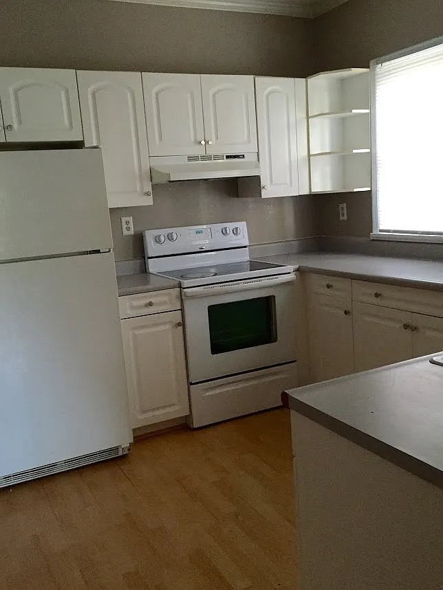 205 W Stanage Ave photo 1