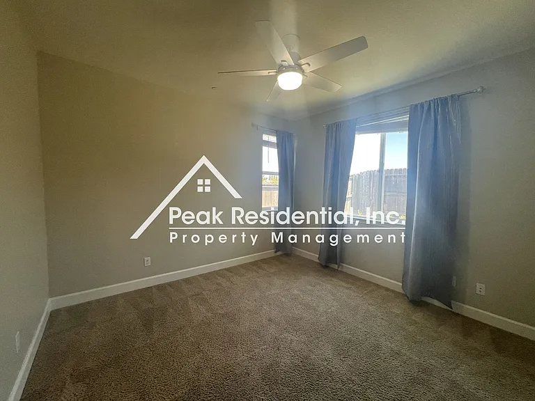 9369 Sierra Creek Dr — Photo 13