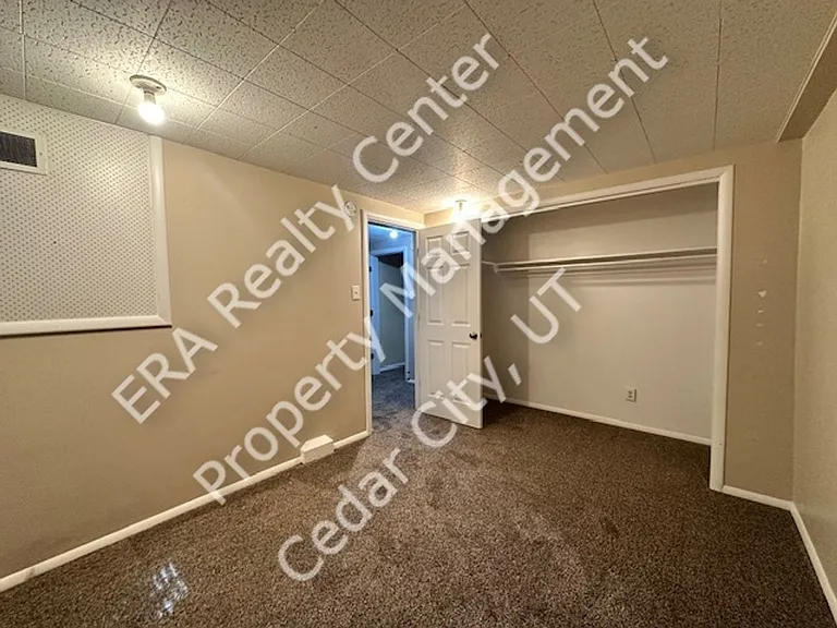 294 S Dewey Ave — Photo 19