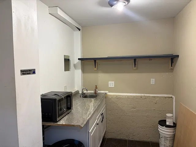 160 Cabot St #1 — Photo 2