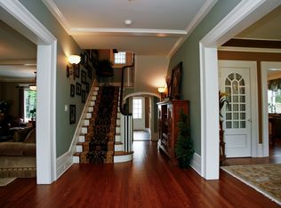 15 New York Ave, White Plains, NY 10606