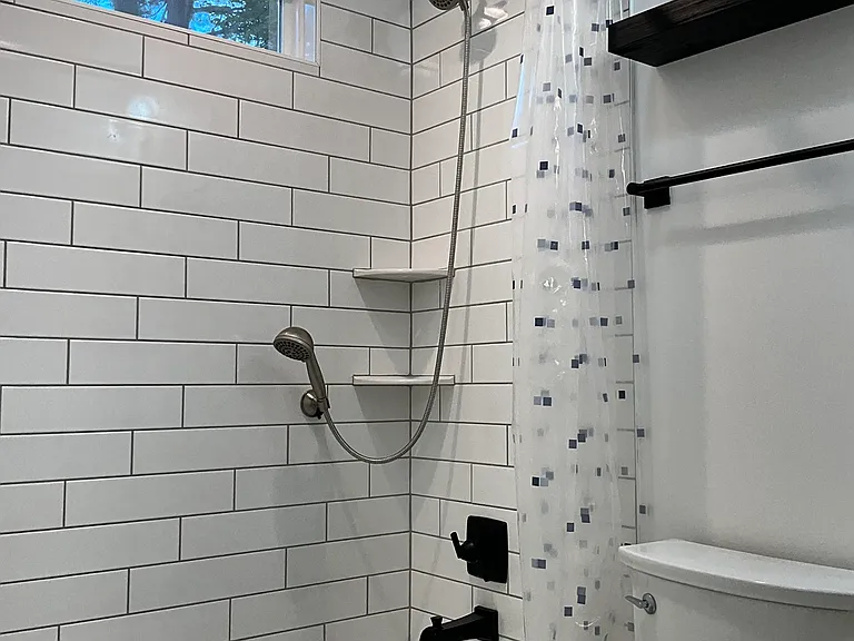 107 Hillcrest Ave #D — Photo 10