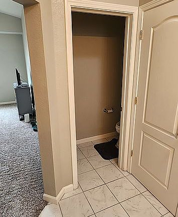 4th image of 3121 English Oak Cir