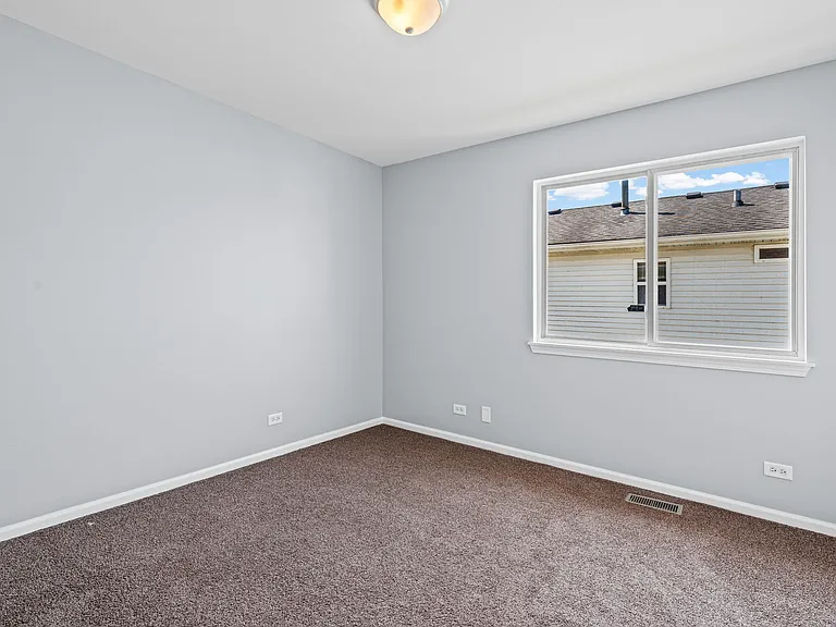 931 Taralon Trl — Photo 12