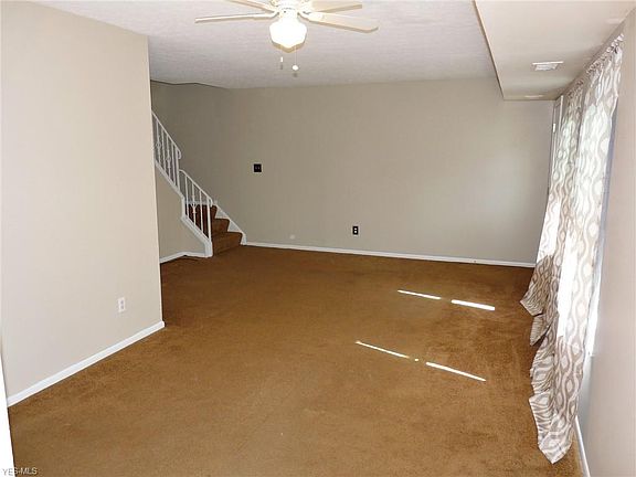 4th image of 13916 Oakbrook Dr