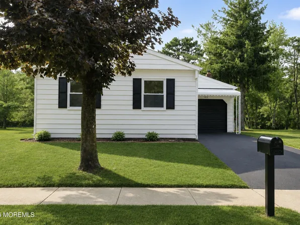127 Troumaka Street, Toms River, NJ 08757