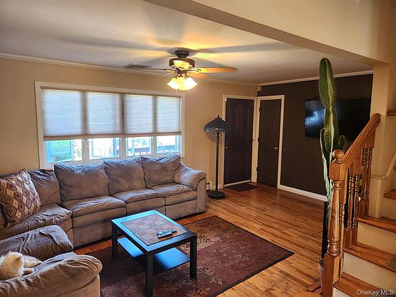 2nd image of 956 N Hamilton Avenue