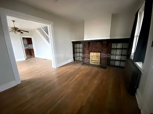 318 Kaercher St Photo 1