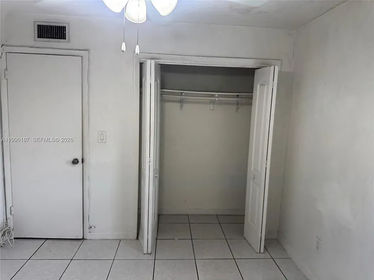 11 SW 32nd Ave #4 — Photo 10