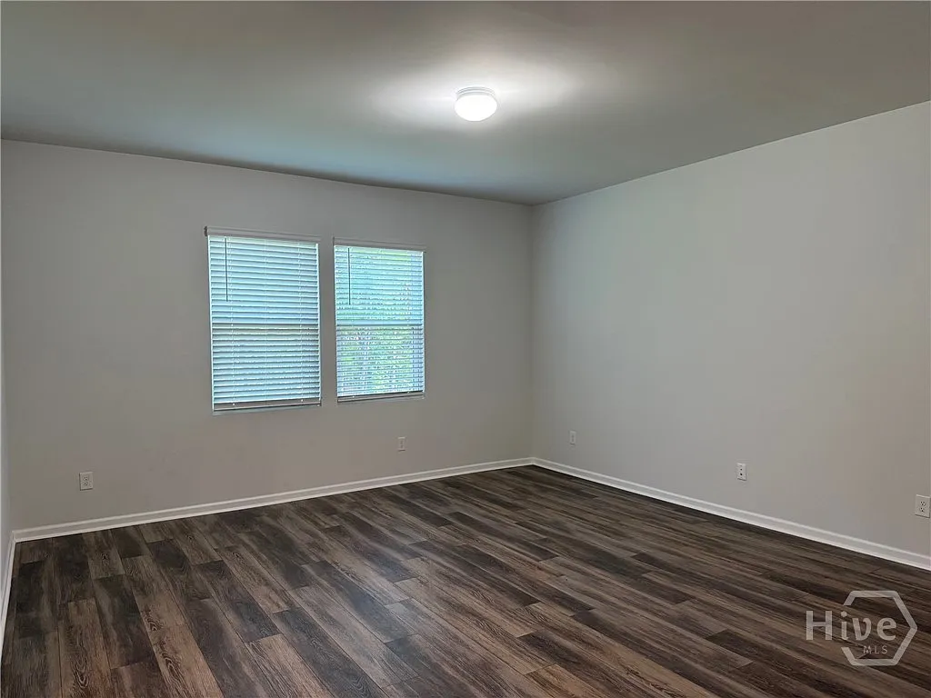 4 bed, 2.0 bath, 1766 sqft, $2,500 — Photo 3