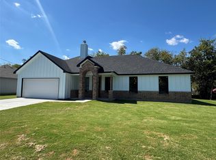 2902 Walnut St, Greenville, TX 75401