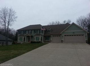 3368 Rambling Brook Rd, Muskegon, MI 49444