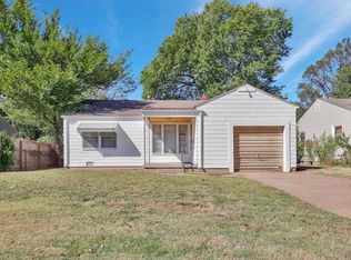 1021 Prairie Park Rd, Wichita, KS 67218
