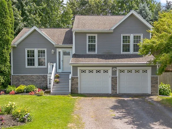 5360 Ballyshannon Rd, Brewerton, NY 13029