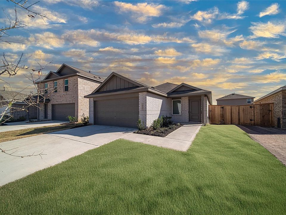 1st image of 26803 Feather Reed Dr