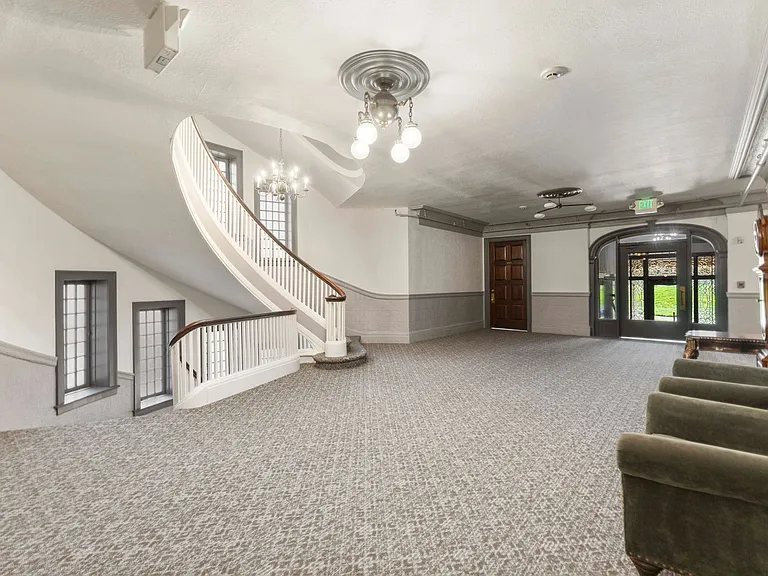 The New Carroll Apartments — Photo 37