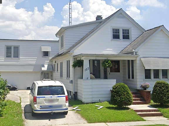 2nd image of 107 Melmore St #1