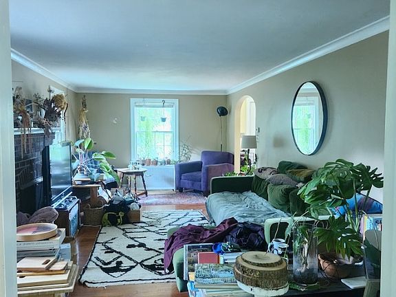2nd image of 11 Nottingham Rd