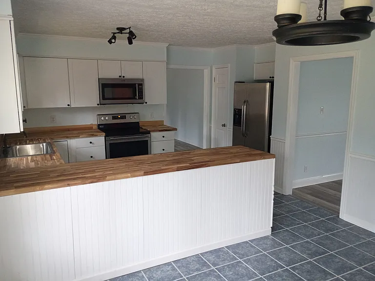 3217 Jura Dr — Photo 4