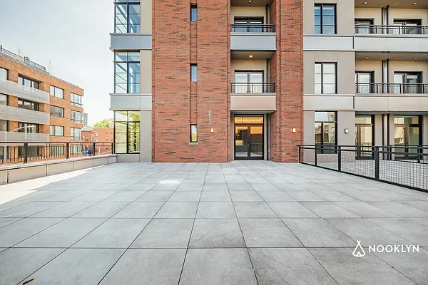 Rented by Nooklyn NYC LLC | media 104