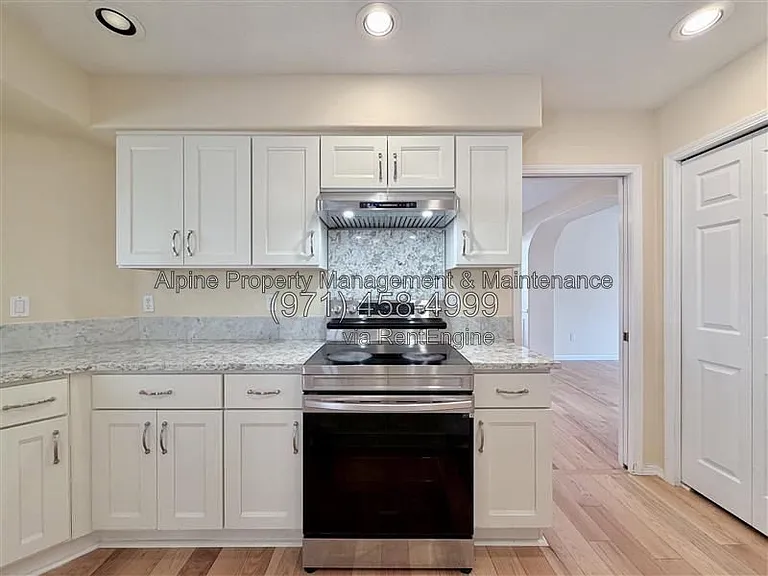 13649 SW Packard Ln — Photo 10