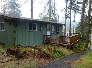 71437 N Shore Dr, Clatskanie, OR