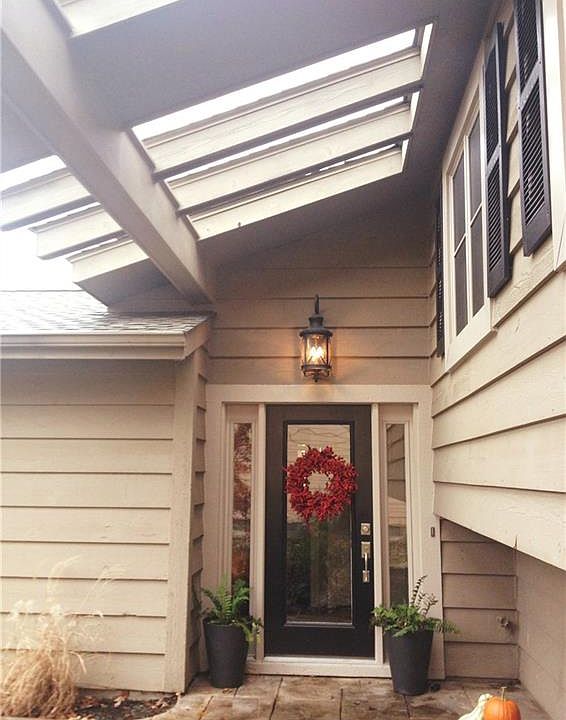 1st image of 9254 Hidden Valley Ct