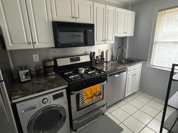 61 Circle Dr