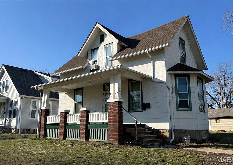 1st image of 821 12th St