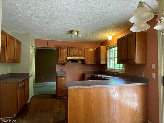 5th image of 10701 Kingsbury Blvd