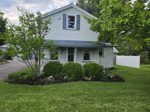 820 Wooster St, Canal Fulton, OH 44614