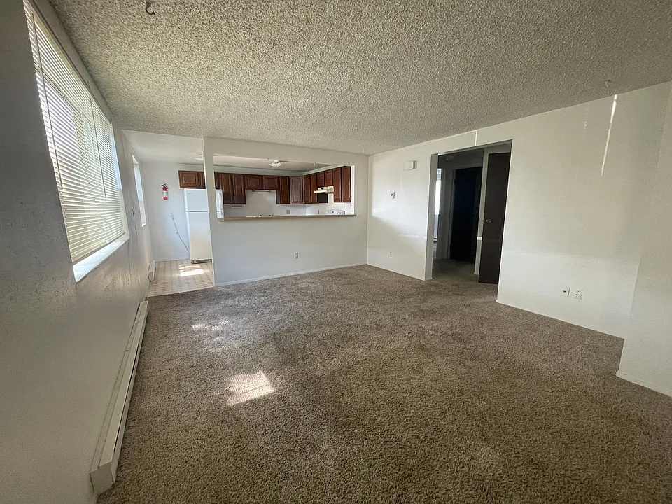 116 Sunset Dr #1