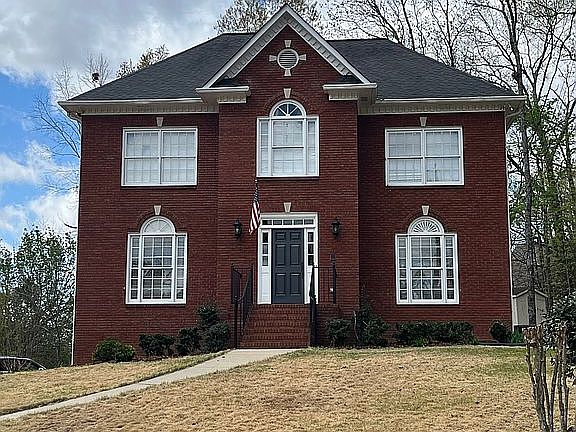 2nd image of 1508 Cypress Ln