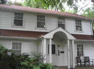 240 S Cedar Ave, Independence, MO 64053
