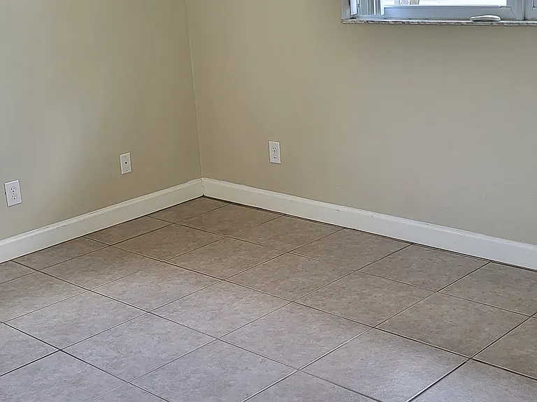 1480 Queen Anne Dr — Photo 50