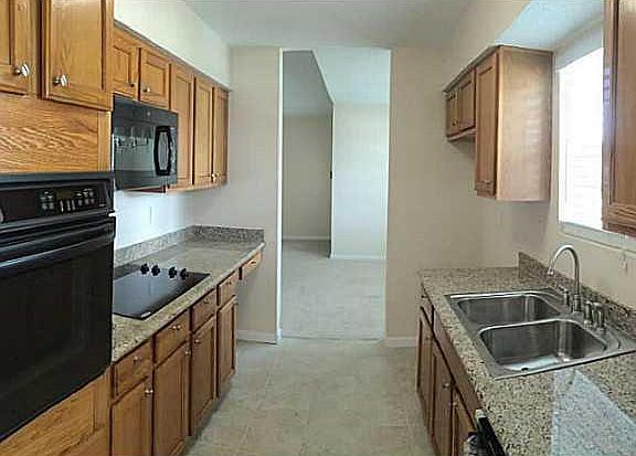3rd image of 5113 Dueling Oaks Dr