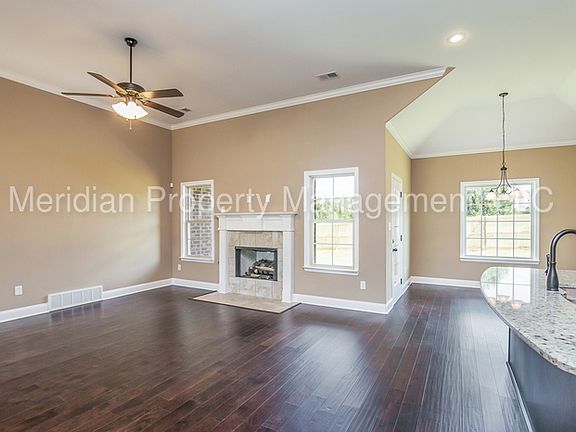 4th image of 6232 Asbury Pl
