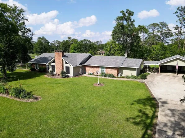 2730 Scarlett Dr, Lake Charles, LA 70611