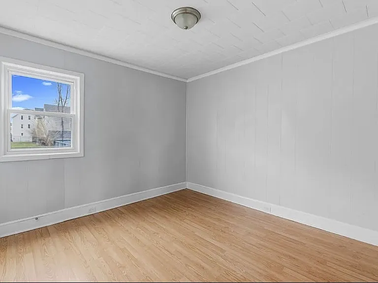 173 County St #2W — Photo 2