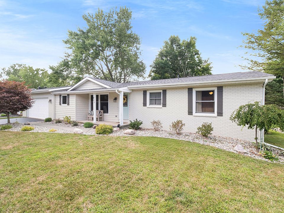 1st image of 211 Brentwood Dr