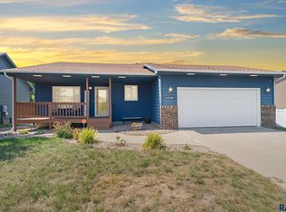5905 N Gold Nugget Ave, Sioux Falls, SD 57104