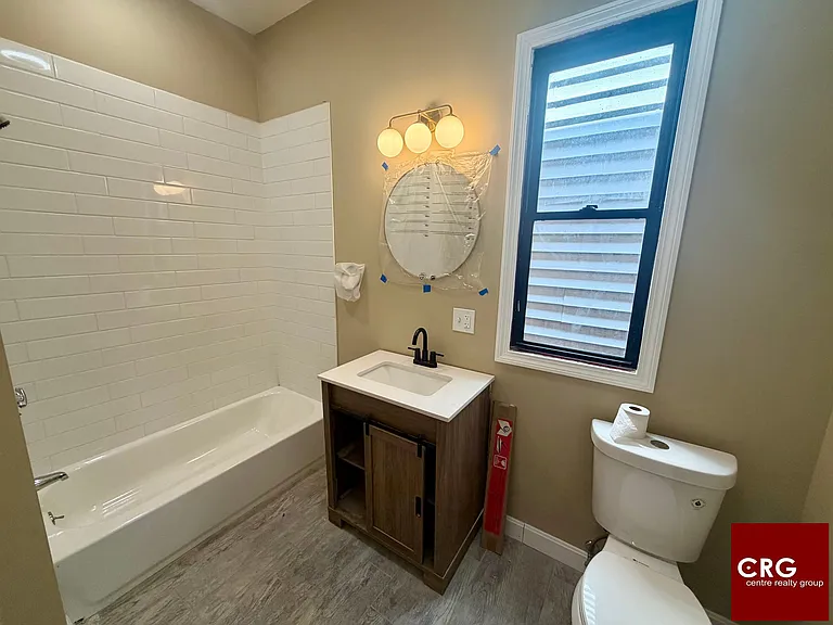 430 Meridian St #2 — Photo 15