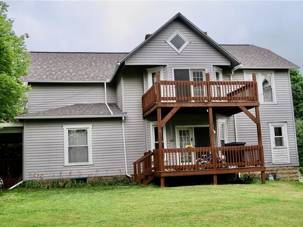 125 S Otter St, Mercer, PA 16137