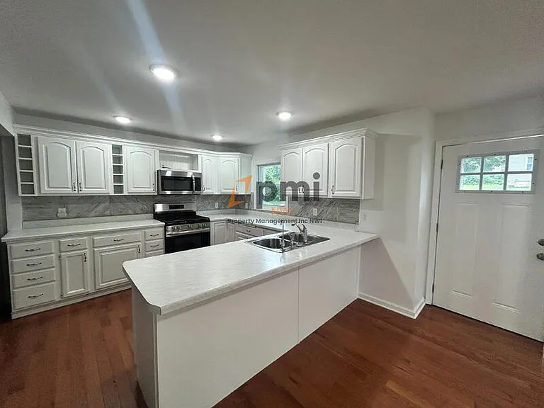 8039 W 127th Ln — Photo 2