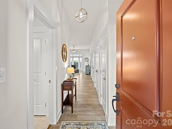 5th image of 935 McAlway Rd #102