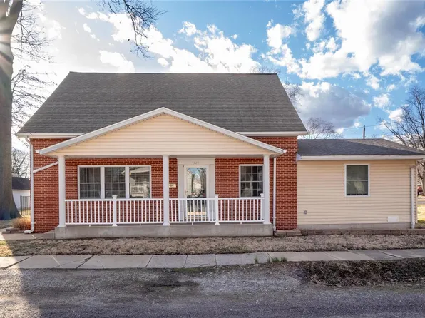 321 N John St, Mascoutah, IL 62258