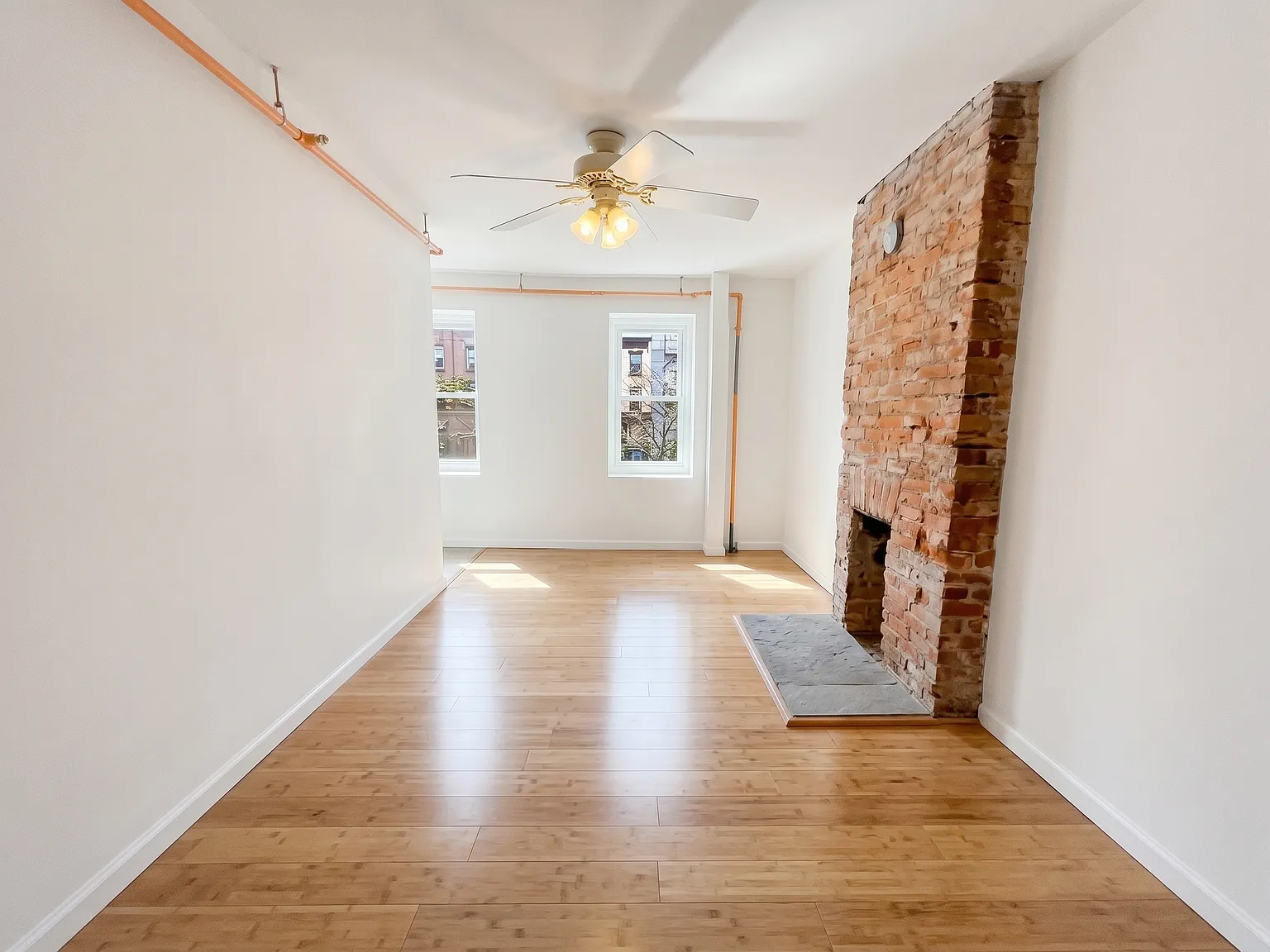 113 W Girard Ave — Photo 2