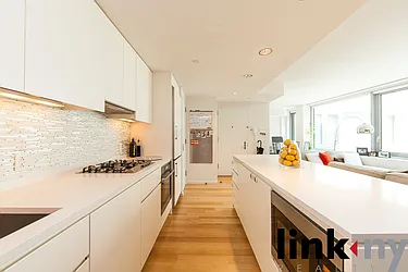 Rented by Link NY Realty