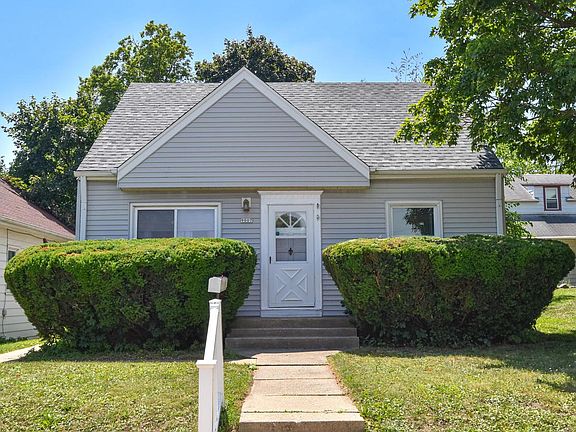3rd image of 9007 W Greenfield AVENUE